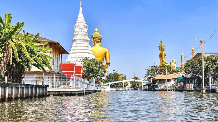 1 Hr Private Bangkok Canal Boat Tour: Traditional Flat Boat - Entering Bangkok by Water, not by Traffic