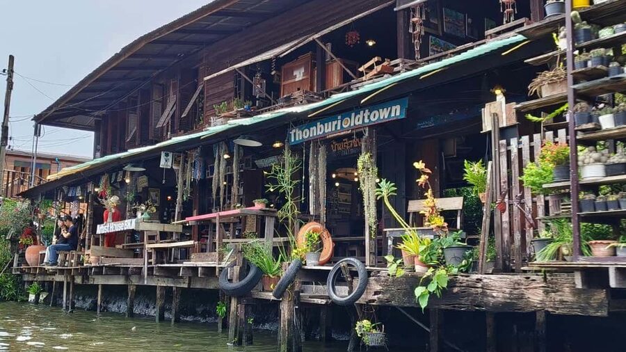 1 Hr Private Bangkok Canal Boat Tour: Traditional Flat Boat - Temples Along the Canals: From Wat Pak Nam to Wat Paknam Phasi Charoen