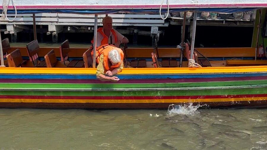 1 Hr Private Bangkok Canal Boat Tour: Traditional Flat Boat - The Non-Stop Route: Khlong Dan and Side Canals Without the Stop-and-Shop Trap