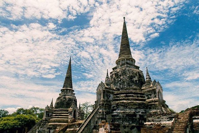 2 Day Private Car with Driver from Laem Chabang to Bangkok & Ayutthaya - Private car and driver logistics: what the 10-hour day really means