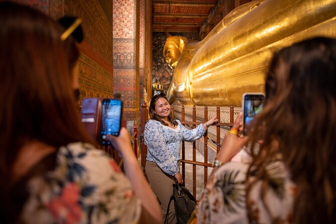3-Hour Bangkok Walking Tour: Wat Pho and Wat Arun - The River Hop to Wat Arun: Temple of Dawn in Full View