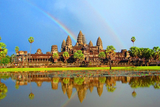 4 Days Expedition From Bangkok to Angkor Wat - Getting from Thailand to Siem Reap without losing a day to paperwork
