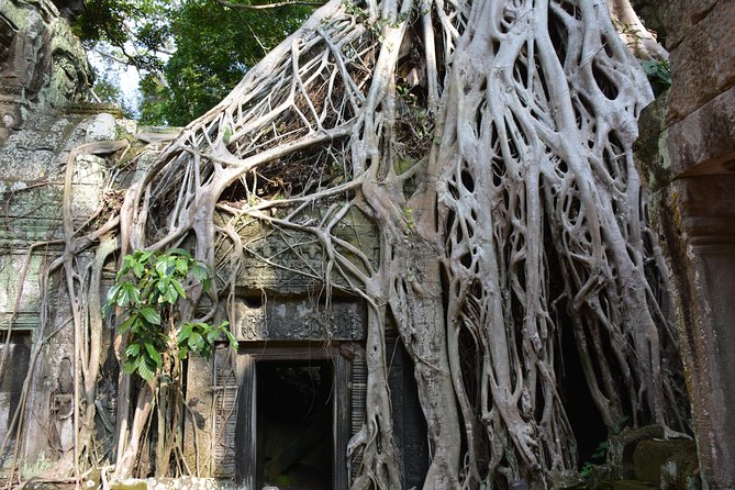 4 Days Expedition From Bangkok to Angkor Wat - Hotel base in Siem Reap: 4-star comfort, breakfast, and location convenience