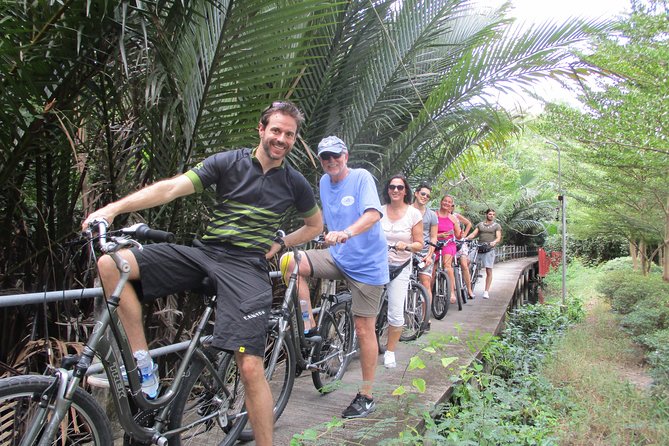 5-Hour Bike Tour of Hidden Bangkok - Crossing the Chao Phraya by boat, then back to the ride