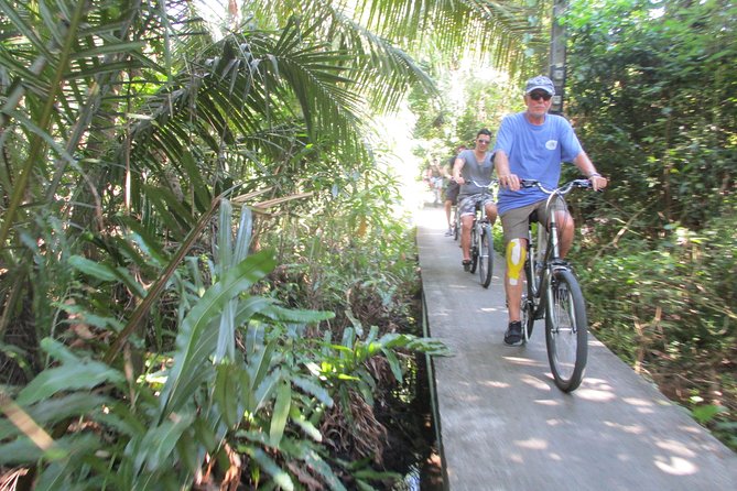 5-Hour Bike Tour of Hidden Bangkok - Guides matter: Tom and Michiel’s approach