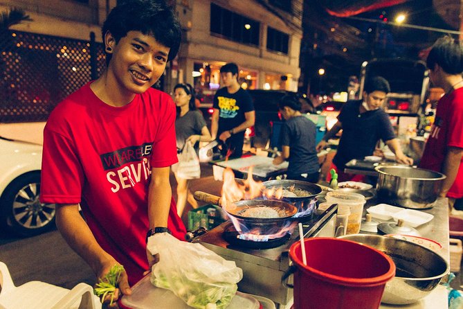 A Magical Evening in Bangkok: Private City Tour - Stop 3: The final stop, rooftop views or finger-food energy