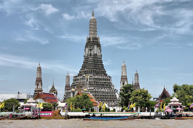 Amazing Bangkok Tour with Grand Palace, Emerald Buddha & Wat Arun - Why the guide matters more than you think