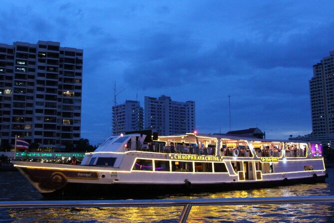 Amazing Chaophraya Dinner Cruise Experience - Timing: the cruise window is the whole point