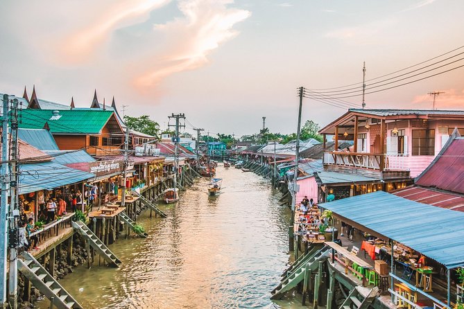 Amphawa Floating & Maeklong Railway Train Market (Small Group) - Amphawa Floating Market and the Canal Food Reality