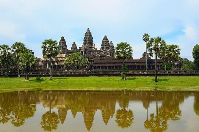 Angkor Wat 3-Day Tour from Bangkok - Day 1 in Siem Reap: Tonle Sap floating village, then Pub Street time