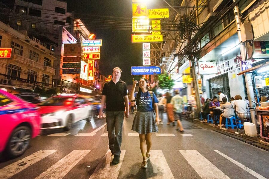 Authentic Street Food Tour in Chinatown I Bangkok - Dumplings and Grilled Pork: The Heart of the Thai-Chinese Mix