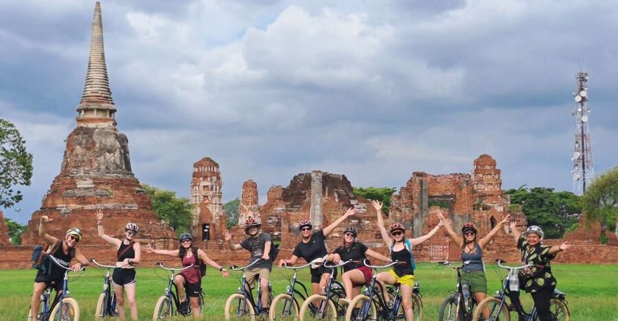 Ayutthaya City and Historical Park Bike Tour - Rolling Through Everyday Neighborhoods (Roti Sai Mai Included)