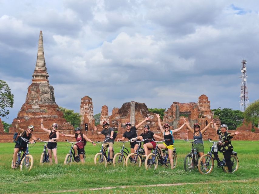 Ayutthaya City and Historical Park Bike Tour - Along the River Banks: Palm-Leaf Mobile Making in a Muslim Community