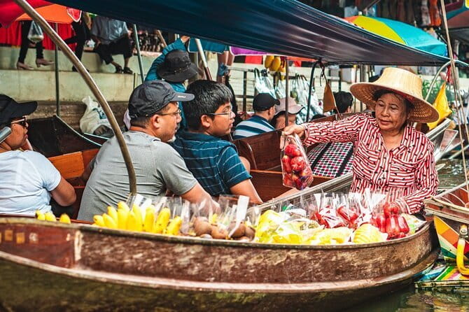 Ayutthaya Elephant Village ATV and Floating Market by Tuk Tuk - Getting started at 9:30 and how the day flows