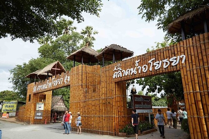 Ayutthaya Funky Frogy Tuk Tuk Experience With Famous Temple - Wat Mahathat: Buddha relics and the famous tree roots vibe
