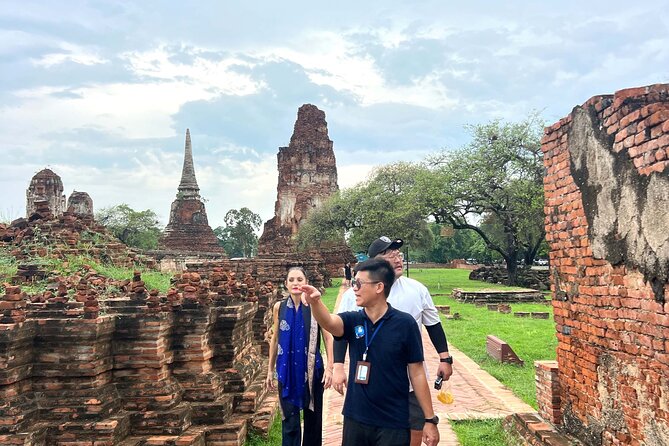 Ayutthaya’s Hidden Gems: Small Group Tour with Car & Local Guide - Roti sai mai at the end, and why that sweet finish matters