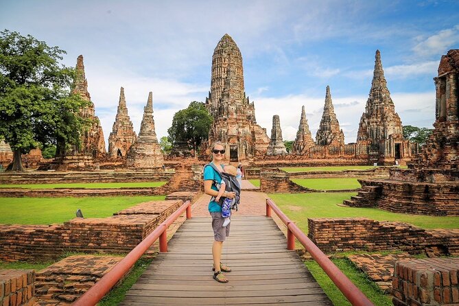 Ayutthaya Sunset Discovery, Boat Ride, Iconic Spots, Local Market - Wat Mahathat: the tree-root Buddha head photo stop