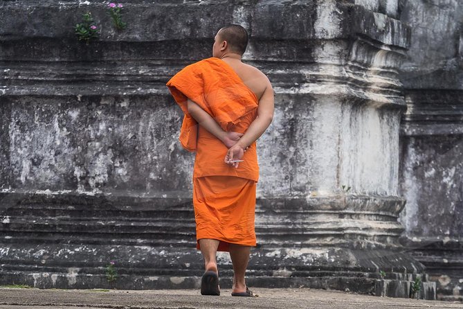 Ayutthaya Temples and River Cruise from Bangkok - The Reclining Buddha Stop: Quick Visit, Real Navigation Challenge