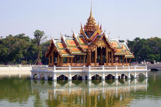 Ayutthaya UNESCO Temples Group Tour with Lunch - Wat Phra Sri Sanphet: royal grounds and a temple built for importance