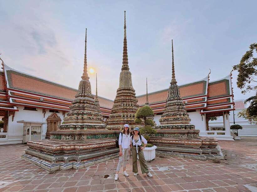 Bangkok: 2 Hours Grand Palace & Wat Pho Private Tour - Meeting at Golden Place, and how to arrive without baking