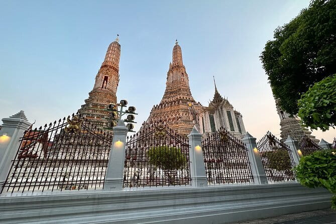 Bangkok: A 4 Hours Tuk Tuk Sightseeing Tour At Iconic Landmarks - A 5:30 pm Bangkok loop that blends ferries, tuk tuks, and night landmarks