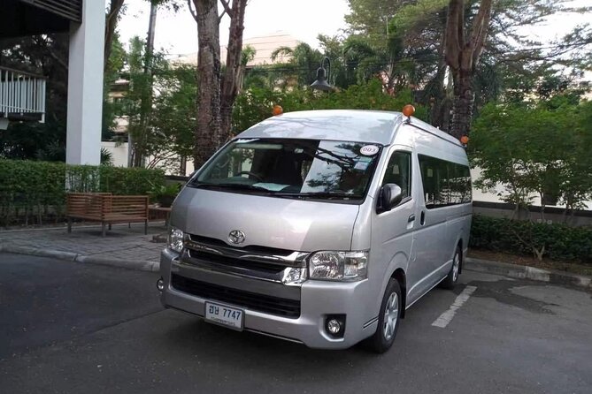 Bangkok Airport Arrival Private Transfer incl. tollway - Value for money: why the group price often makes sense