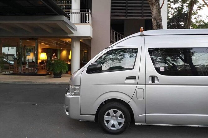 Bangkok Airport Arrival Private Transfer incl. tollway - The van size and the luggage limit (this is the one thing to respect)