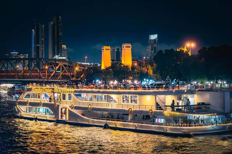 Bangkok: Alangka Luxury Cruise with Buffet and Live Music - The night route on the Chao Phraya: what each stop really does for you