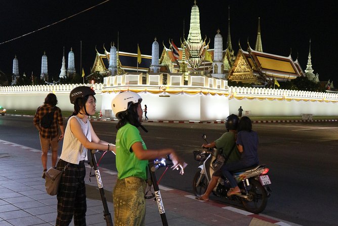 Bangkok at Night by Electric Scooter - Street-Food Dinner: The Part You’ll Actually Remember