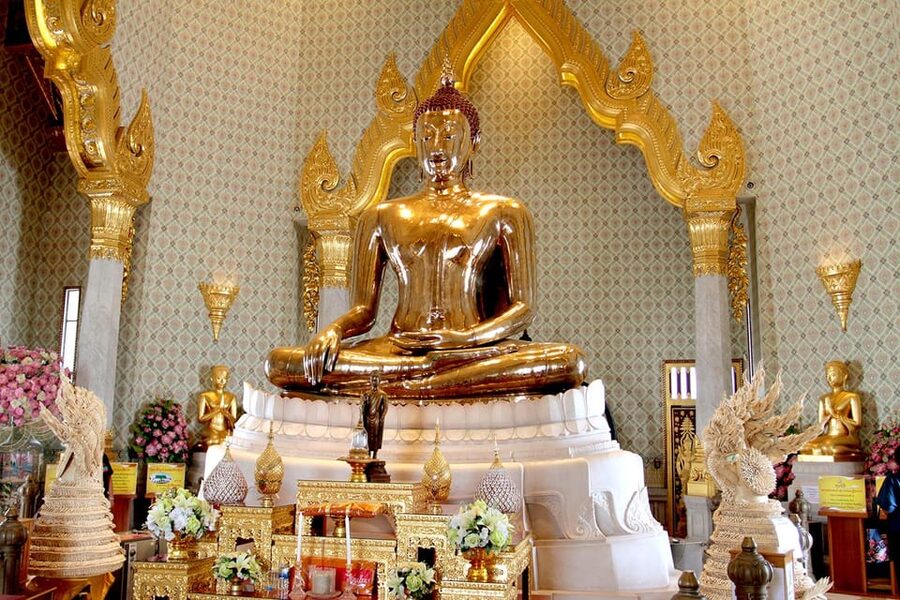 Bangkok: Audio guides for Bangkok, Ayutthaya & Chiang Mai - Using it on the ground: Wi-Fi, headphones, pacing, and smartphone battery