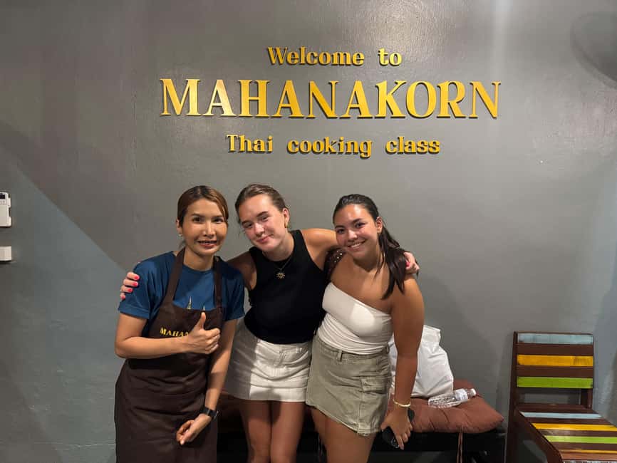 Bangkok: Authentic Thai Cooking Class with Local Host - A Small-Group Thai Kitchen Near Wat Pak Nam