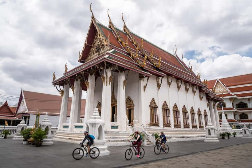 Bangkok: Backstreets and Historic Temples Bike Tour - Key Points Before You Pedal