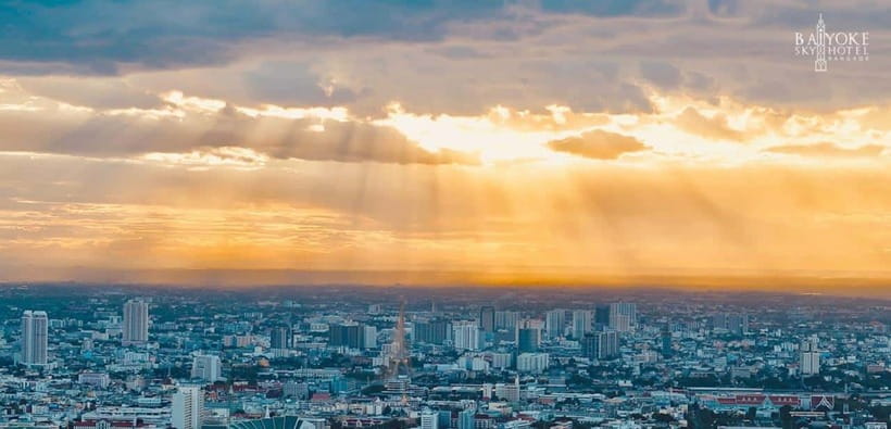 Bangkok: Baiyoke Sky Hotel Observatory Entry Ticket & Drink - 84th Floor Revolving View Point and the weather reality
