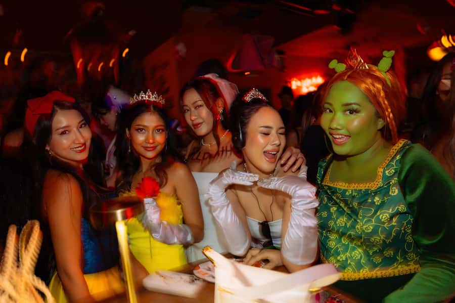 Bangkok: Bar and Club Crawl - The Night Route: Cocktail Bar to Techno, EDM, and Hip-Hop