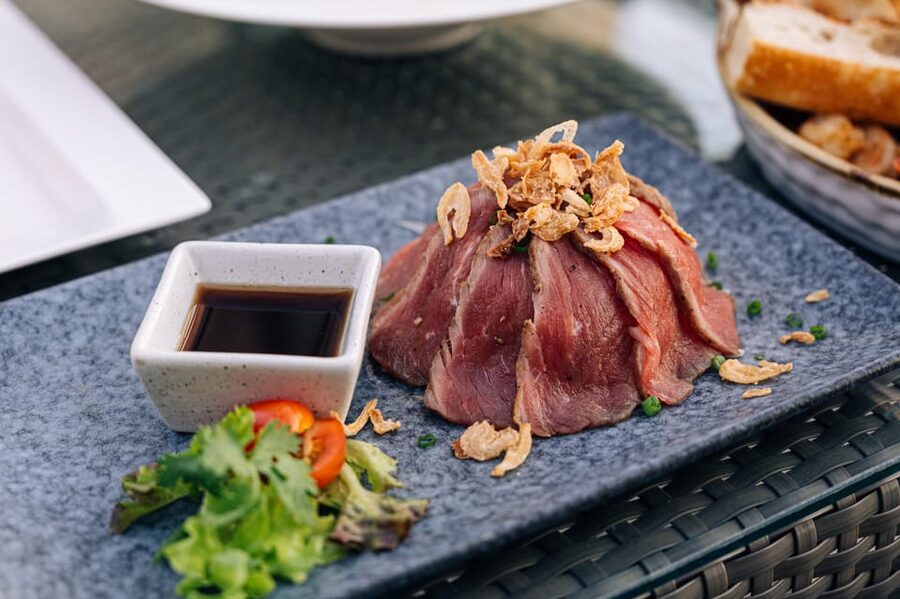 Bangkok: Barracuda Rooftop Bar Akara Hotel - Who this is best for, and who should skip