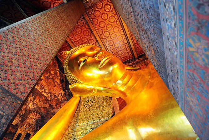 Bangkok Best Two Temples Emerald & Reclining Buddha + GrandPalace - Dress standards and temple etiquette you should plan for