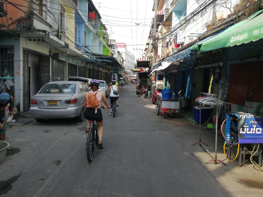 Bangkok: Bike and Canal Boat Tour with Lunch - Lunch at The Artist’s House: canal views plus real Thai food