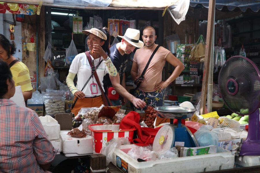 Bangkok: Bike and Canal Boat Tour with Lunch - Getting to the meeting point near Itsaraphap MRT