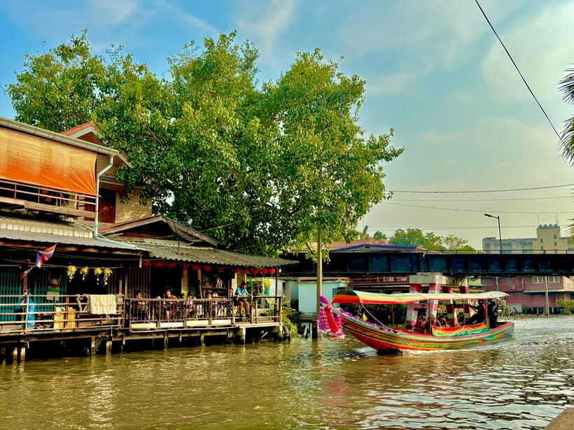 Bangkok: Bike, Boat & Food Tour in Thonburi - Morning vs afternoon tours: what changes in the feel of the day