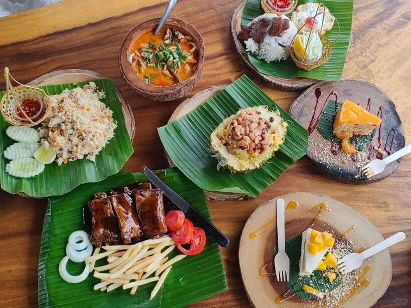 Bangkok: Bubble in the Forest Cafe Photography Journey - Food and drinks: what’s included, what you order on-site, and how the 300 THB deduction works