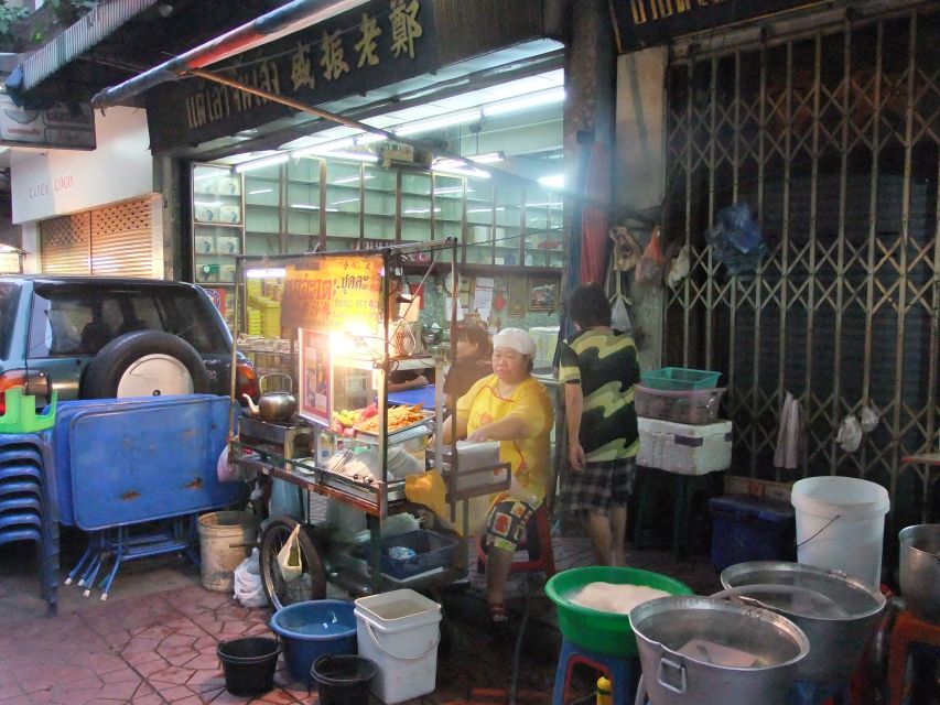 Bangkok by Night Cycling Tour with Street-food Meal - The Street-Food Meal, Built Into the Ride