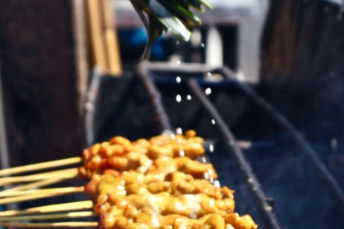 Bangkok by Night Food Tour with 10+ Tastings in Chinatown - Asiatique The Riverfront: Changing the Scene Near the Chao Phraya