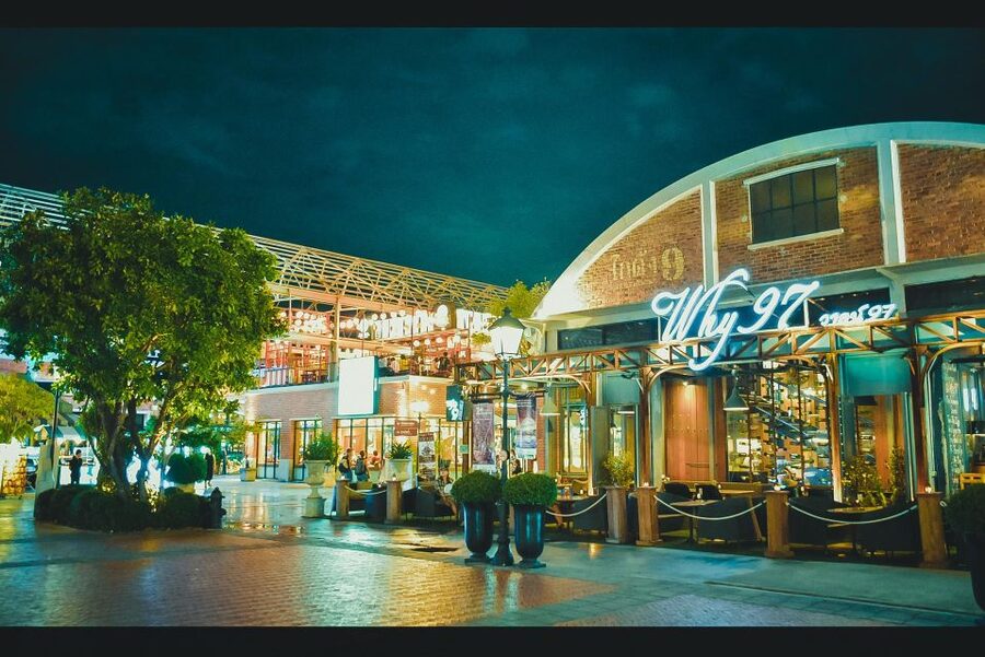 Bangkok: Calypso Cabaret Show with Hotel Transfer - Final call, book or skip?
