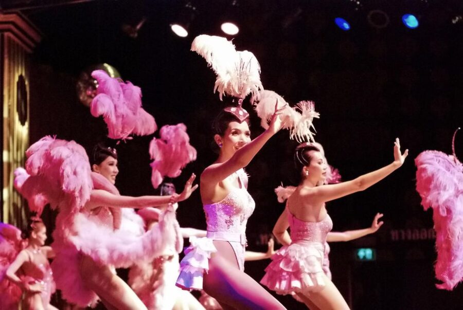 Bangkok: Calypso Cabaret Show with Hotel Transfer - What to do with your arrival time