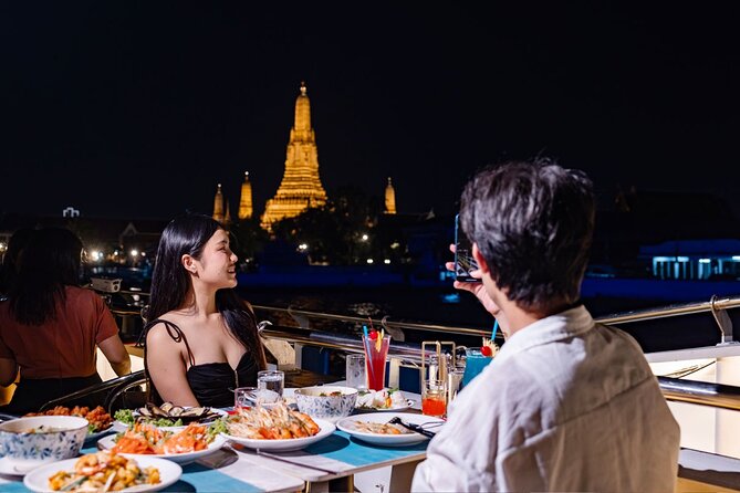 Bangkok Carnival Dinner Cruise with Free-flow Beer and Buffet - The buffet and free-flow beer: what you should expect