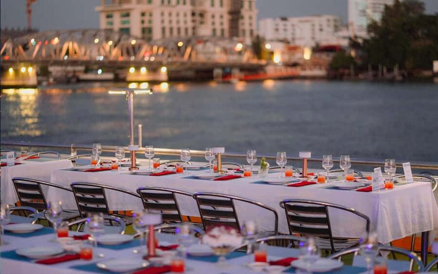 Bangkok: Carnival Dinner Cruise with Free-Flow Beer & Buffet - Practical notes that can make or break your night