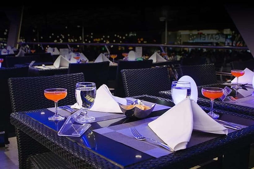 Bangkok: Chao Phraya Princess Cruise with Buffet - Live Music During Dinner: The Atmosphere Is the Point