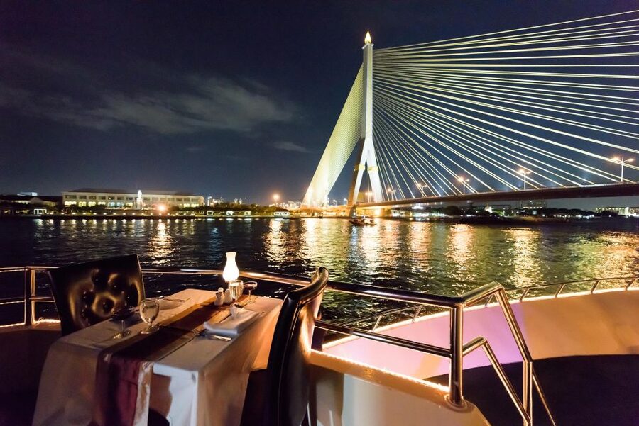 Bangkok: Chao Phraya Princess Dinner Cruise Ticket - Drinks and value: one welcome drink plus optional bar time