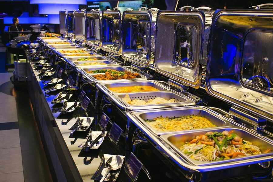 Bangkok: Chao Phraya Princess Dinner Cruise Ticket - Food quality: what the buffet does well and what to watch