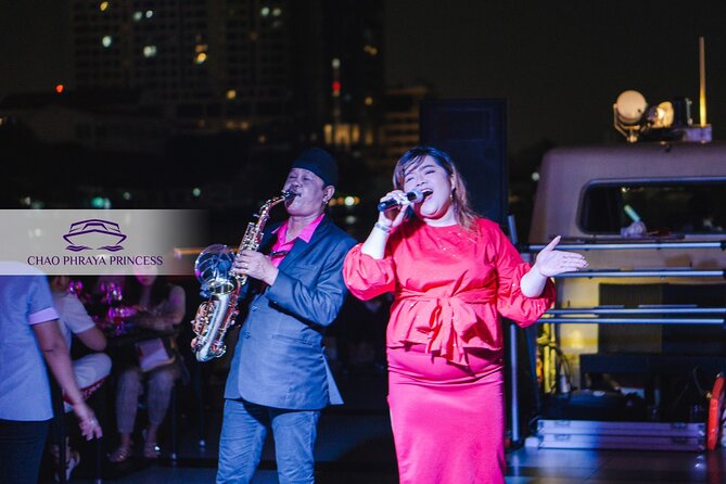 Bangkok Chao Phraya Princess Night Dinner Cruise - Group size of up to 300: why crowding affects your experience
